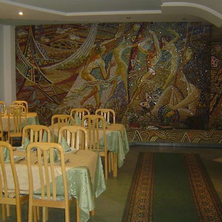 Zhibek Zholy Hotel Astana Luaran gambar
