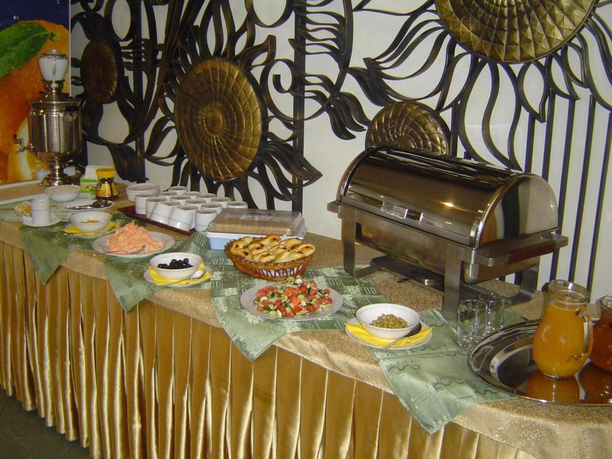 Zhibek Zholy Hotel Astana Luaran gambar